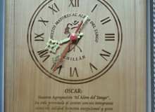 Reloj muro grabado láser 1